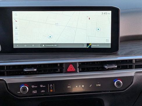 Used 2026 Kia Sorento SX Prestige w/ Olive Brown Leather Package image 13