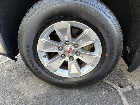 Used 2020 GMC Sierra 1500 SLE w/ SLE Convenience Package image 14