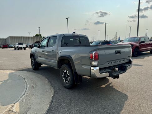 Used 2021 Toyota Tacoma TRD Off-Road AWD/4WD image 5