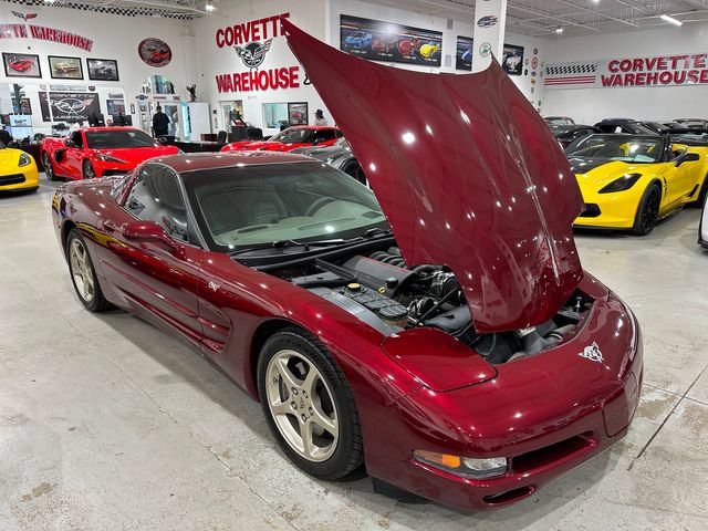 Used 2003 Chevrolet Corvette Coupe w/ Preferred Equipment Group RWD image 24