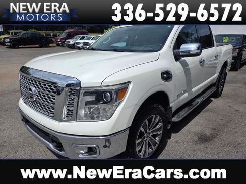 Used 2017 Nissan Titan SL AWD/4WD image 1