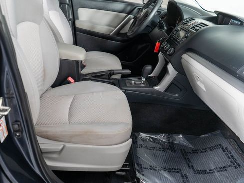 Used 2015 Subaru Forester 2.5i Premium w/ All-Weather Package image 8