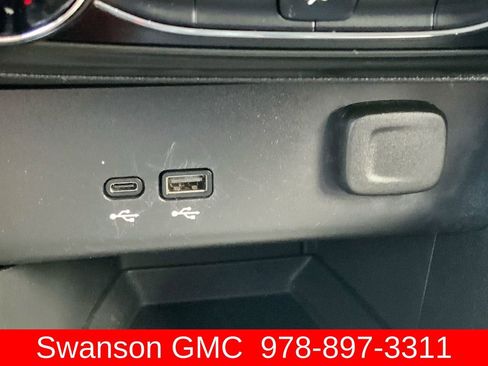 Certified 2024 Buick Encore GX Preferred FWD image 34