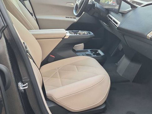 Used 2024 BMW iX xDrive50 w/ Premium Package AWD/4WD image 23