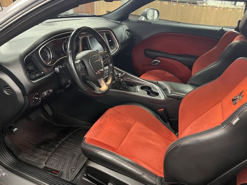 Used 2019 Dodge Challenger R/T Scat Pack w/ Plus Package image 10