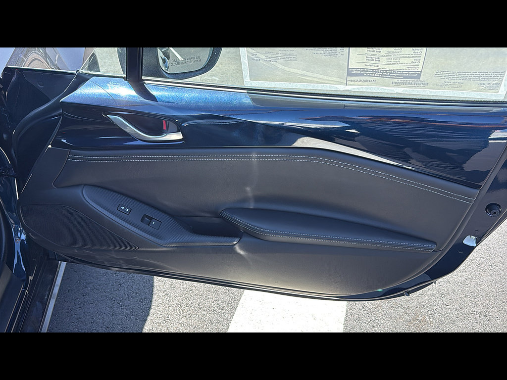 New 2026 MAZDA MX-5 Miata Club w/ Interior Package RWD image 12