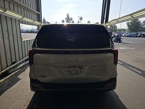 Used 2025 Kia Carnival SX Prestige FWD image 6