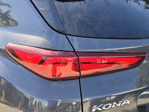 Used 2023 Hyundai Kona Limited w/ Cargo Package FWD image 8