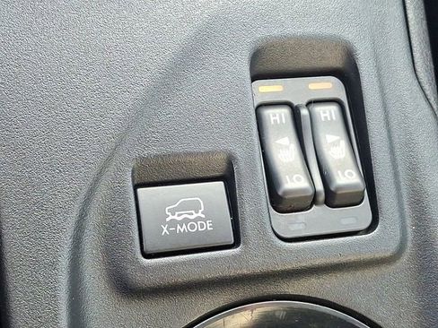 Used 2023 Subaru Crosstrek 2.0i Premium image 23