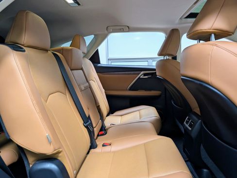 Used 2022 Lexus RX 350L FWD w/ Premium Package image 24