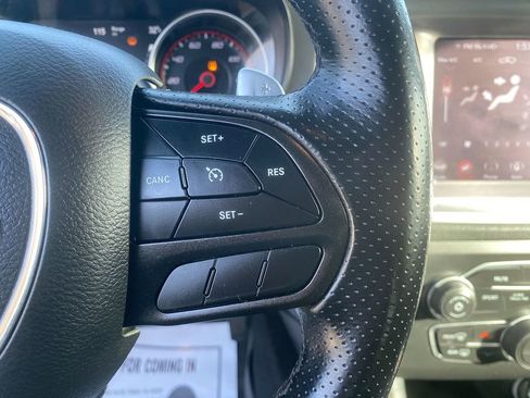 Used 2020 Dodge Charger SXT image 17