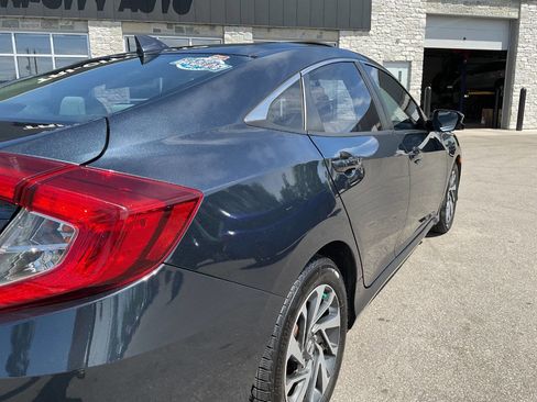 Used 2017 Honda Civic EX image 8