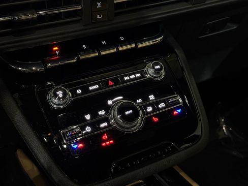 Used 2022 Lincoln Corsair Reserve image 28