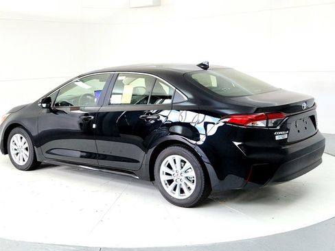New 2026 Toyota Corolla XLE FWD image 4