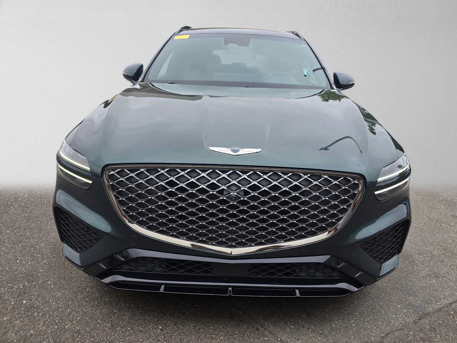 Used 2023 Genesis GV70 2.5T w/ Sport Prestige Package AWD/4WD image 8