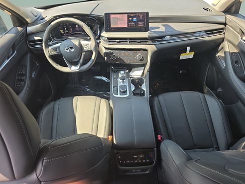 Certified 2026 INFINITI QX60 Luxe w/ Family Package image 11