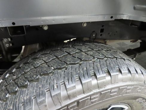 Used 2025 Ford F250 Platinum image 41