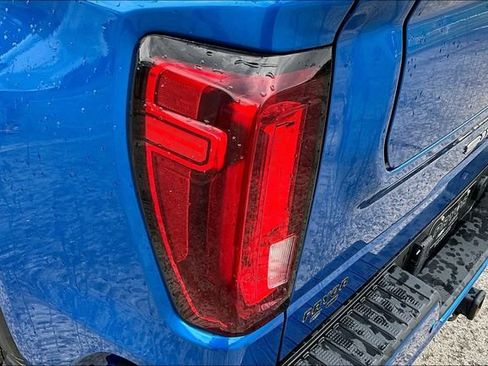 Used 2022 GMC Sierra 1500 AT4 w/ Technology Package AWD/4WD image 24