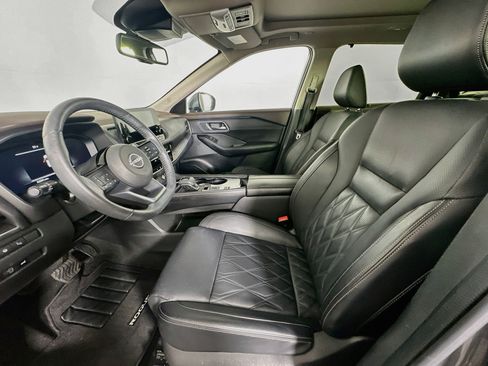 Used 2023 Nissan Rogue Platinum w/ Platinum Premium Package FWD image 13