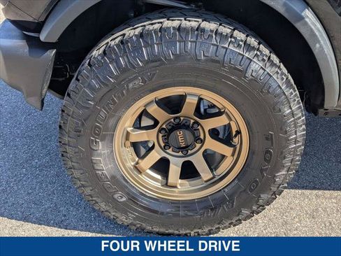 Used 2022 Ford Bronco 2-Door AWD/4WD image 10