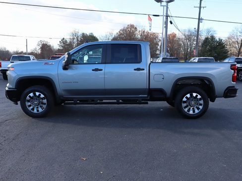 Used 2024 Chevrolet Silverado 2500 Custom w/ Custom Value Package image 24