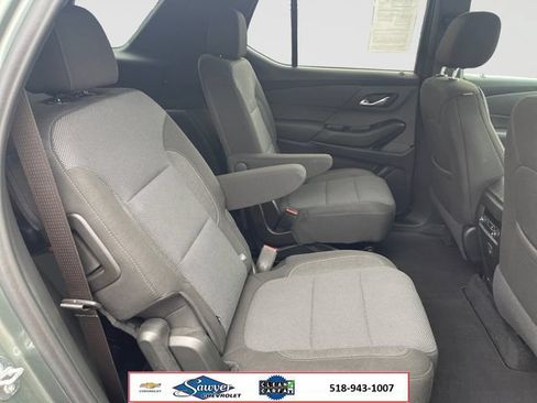 Used 2023 Chevrolet Traverse LT AWD/4WD image 17