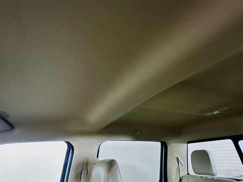 Used 2018 Ford F250 Lariat w/ Lariat Value Package image 18