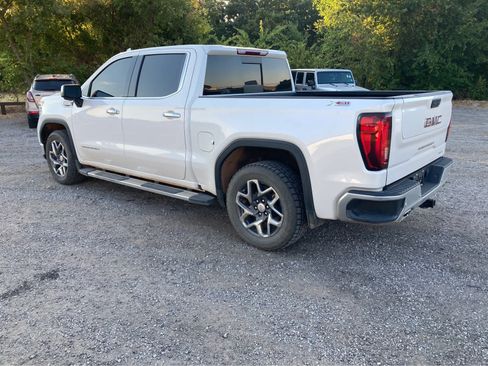 Used 2024 GMC Sierra 1500 SLT w/ SLT Premium Plus Package AWD/4WD image 6