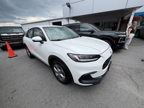 Used 2024 Honda HR-V LX image 7