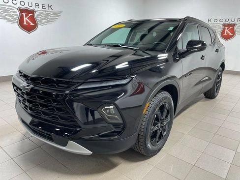 Used 2023 Chevrolet Blazer LT w/ Convenience Package AWD/4WD image 3