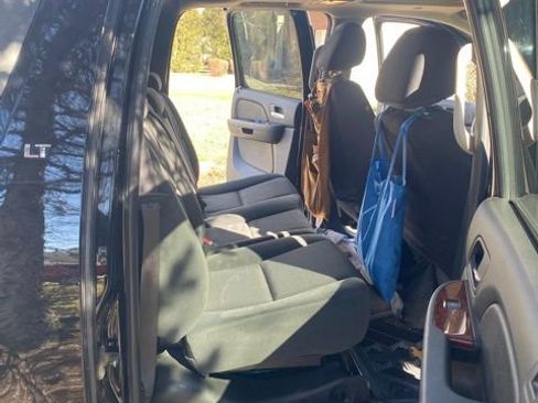 Used 2009 Chevrolet Avalanche LT image 7