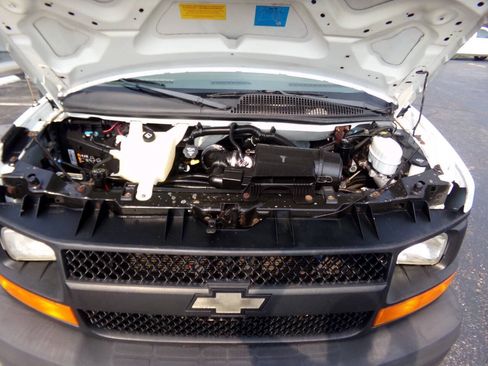 Used 2012 Chevrolet Express 3500 w/ School Bus Package RWD image 17