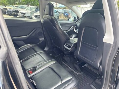 Used 2022 Tesla Model Y Performance AWD/4WD image 30