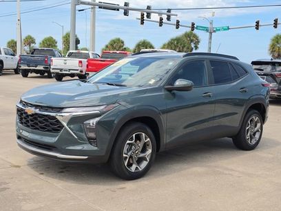 Used 2025 Chevrolet Trax LT w/ Driver Confidence Package