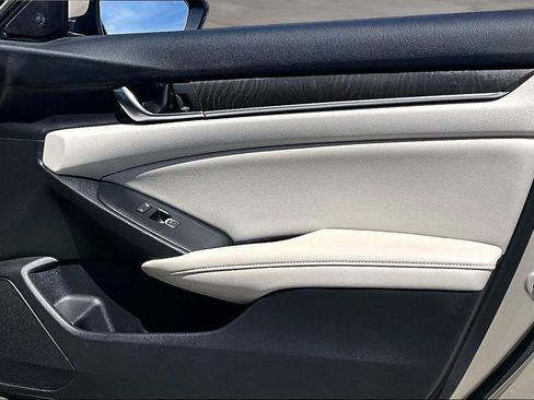 Used 2019 Honda Accord EX-L image 27