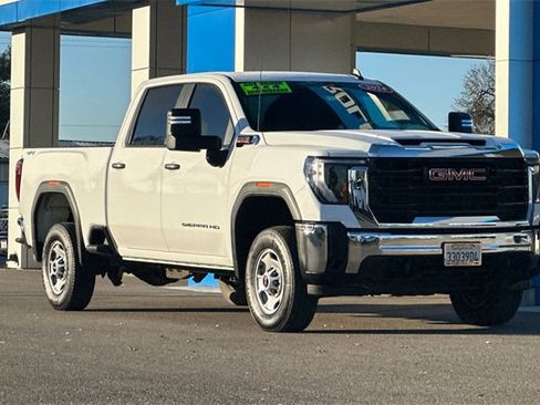 Used 2024 GMC Sierra 2500 Pro w/ Convenience Package image 2