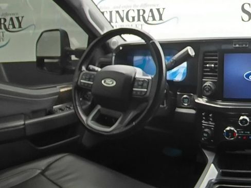 Used 2024 Ford F250 Lariat w/ Lariat Ultimate Package AWD/4WD image 16