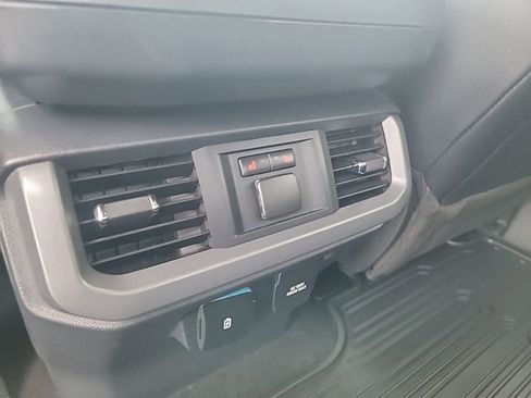 Certified 2022 Ford F150 Lariat w/ Equipment Group 502A High image 31