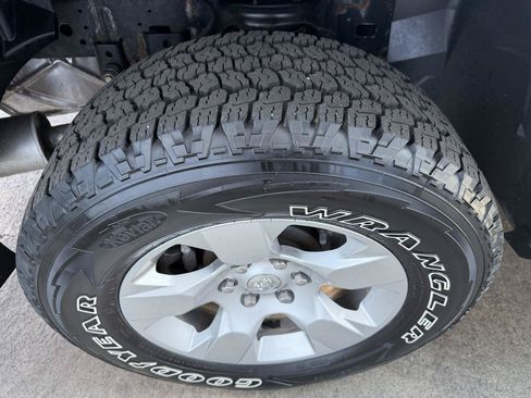 Used 2020 RAM 1500 Big Horn AWD/4WD image 21