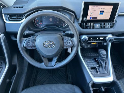 Used 2024 Toyota RAV4 LE AWD/4WD image 15