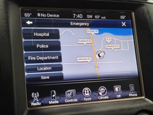 Used 2017 Jeep Grand Cherokee Limited AWD/4WD image 34
