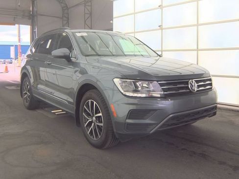 Used 2021 Volkswagen Tiguan SE FWD image 1