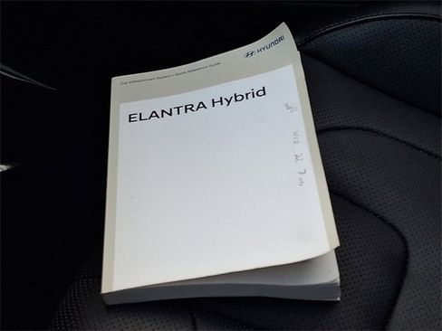 Used 2021 Hyundai Elantra Limited image 27