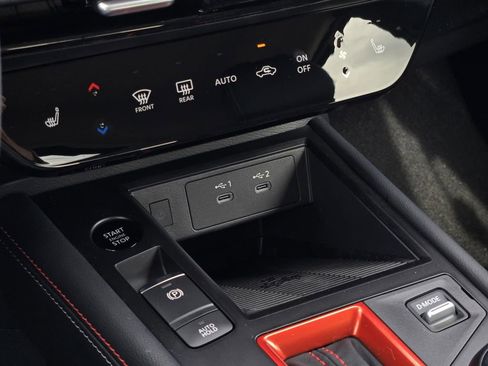 New 2026 Nissan Kicks SR w/ Cold Weather Package image 21