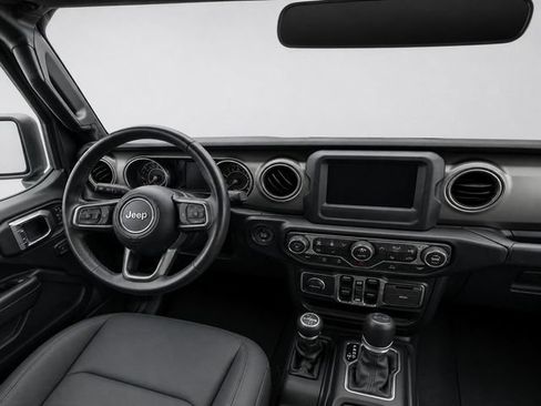Used 2022 Jeep Wrangler Unlimited Sport AWD/4WD image 22