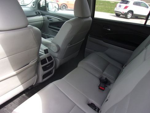 Used 2019 Honda Pilot EX-L image 19