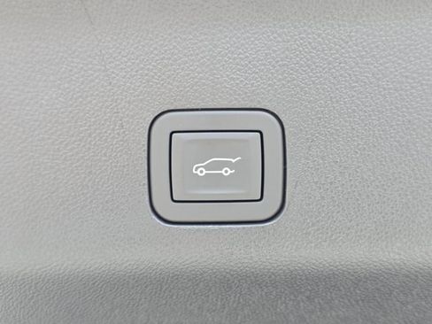 New 2026 Chevrolet Tahoe Premier image 12