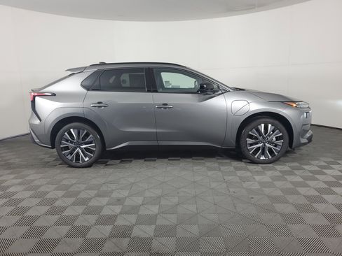 New 2026 Subaru Solterra Limited XT image 3