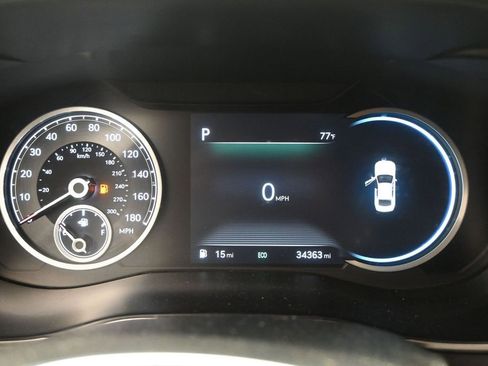 Used 2022 Genesis G70 3.3T AWD/4WD image 13