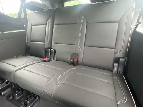 New 2026 Chevrolet Suburban Premier w/ Sun And Tow Package AWD/4WD image 13